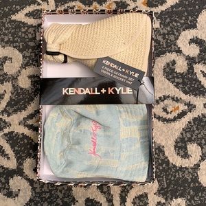 Kendall & Kylie Roll Up Visor & Bucket Hat Combo